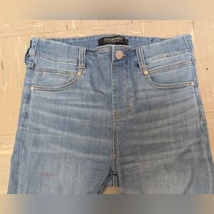 Liverpool skinny jeans size 6 with a stain